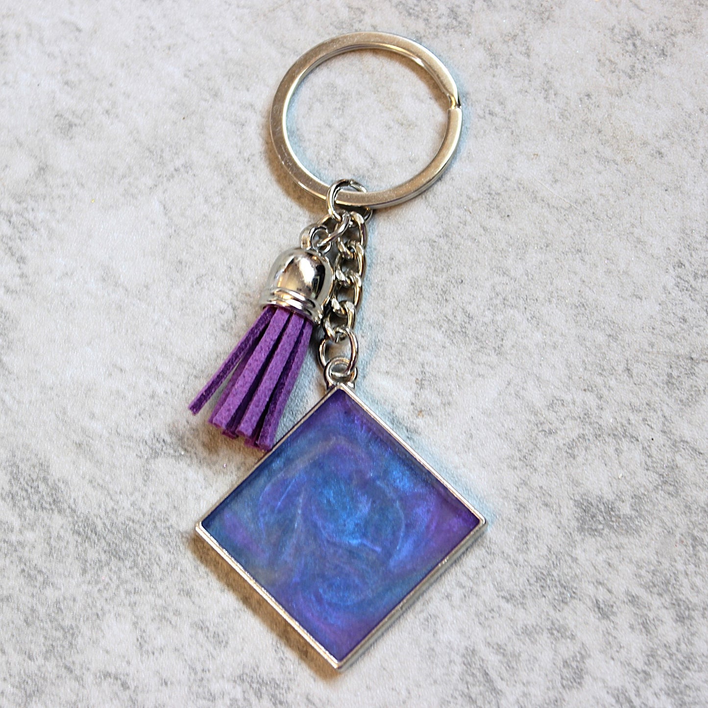 Diamond-shaped Keychain (large)