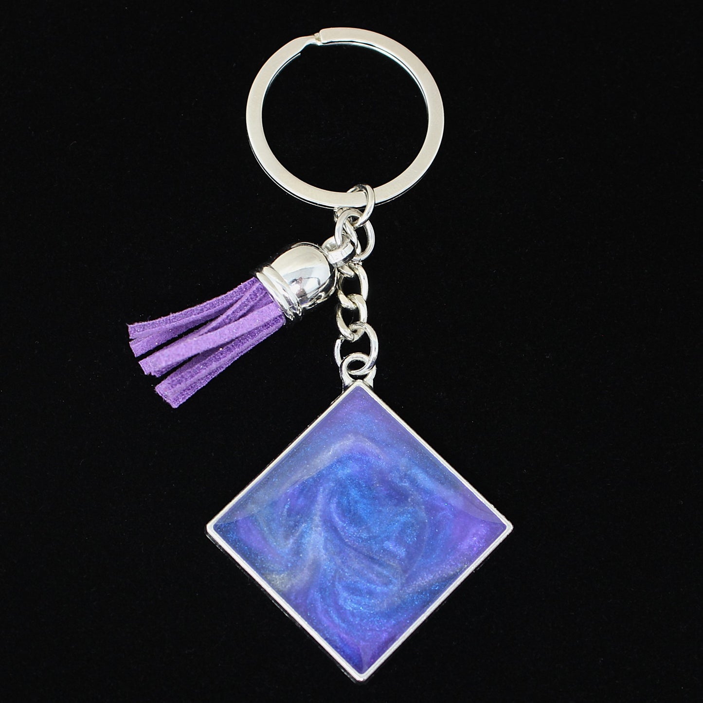 Diamond-shaped Keychain (large)